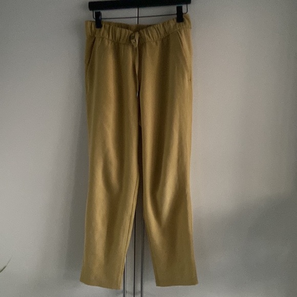 Lululemon On the Fly 7/8 Pant *Woven - Picture 5 of 15